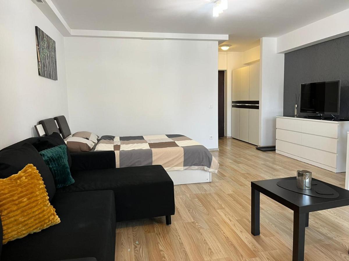 أوتوبين Tranzzzit Airport Apartment المظهر الخارجي الصورة