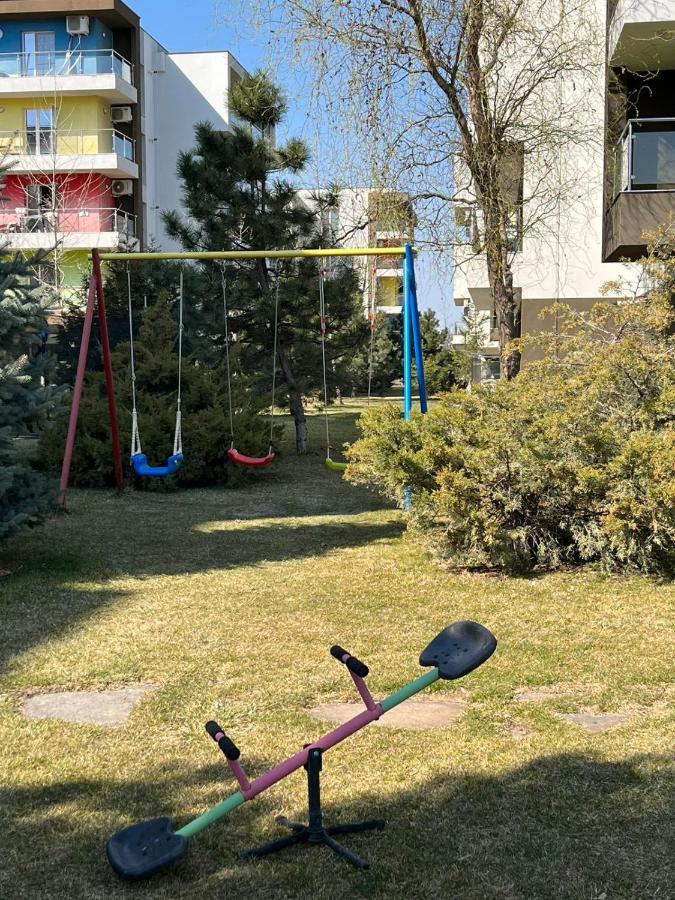 أوتوبين Tranzzzit Airport Apartment المظهر الخارجي الصورة
